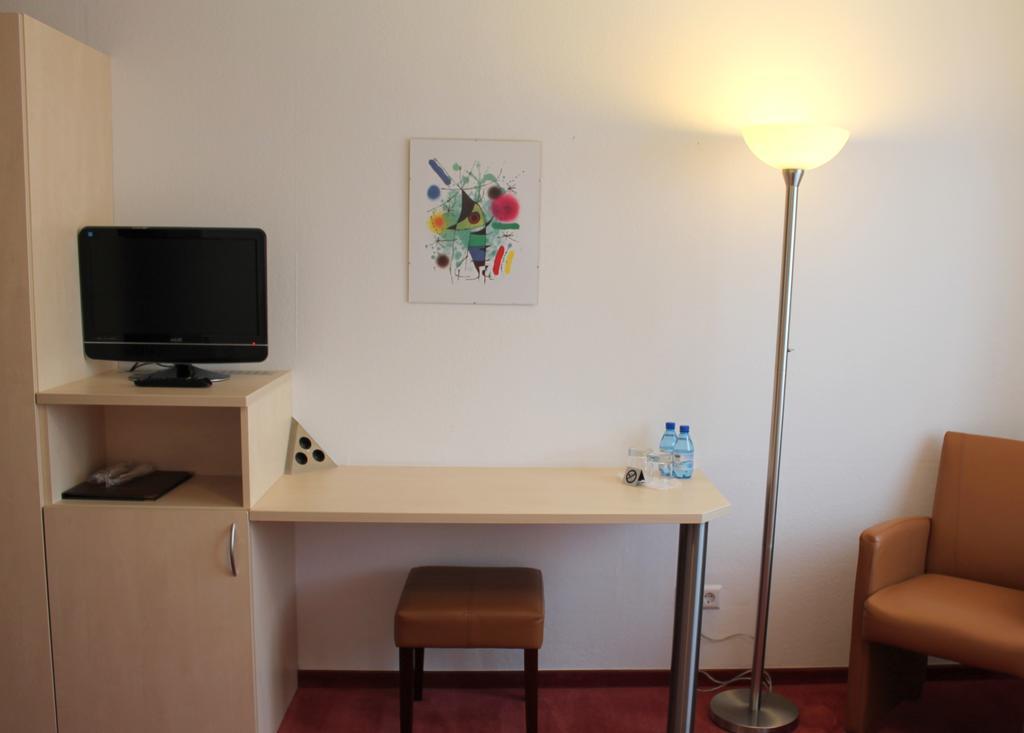 Hotel Am Bad Esslingen am Neckar Ngoại thất bức ảnh