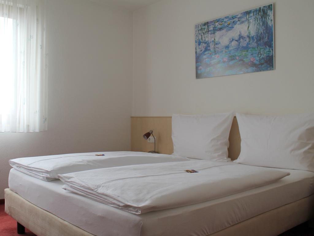 Hotel Am Bad Esslingen am Neckar Ngoại thất bức ảnh