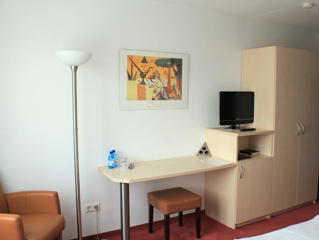 Hotel Am Bad Esslingen am Neckar Ngoại thất bức ảnh